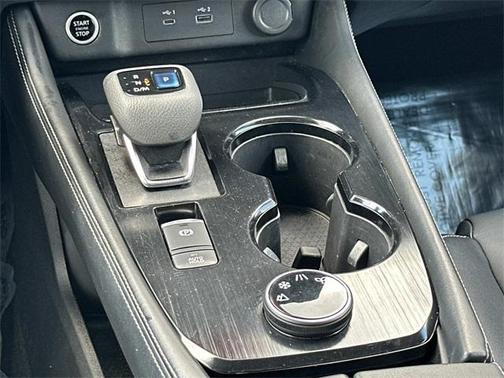 2022 Nissan Rogue SL