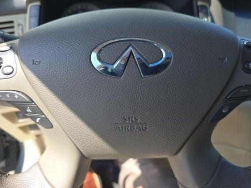 Graphite Shadow 2015 INFINITI Q70 3.7X