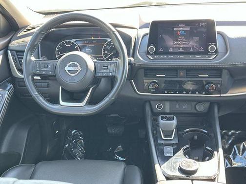 Brilliant Silver Metallic 2023 Nissan Rogue SV