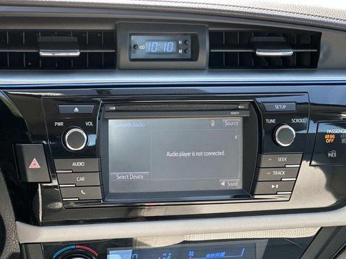 4Evergreen Metallic 2016 Toyota Corolla LE