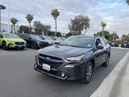 Magnetite Gray Metallic 2025 Subaru Outback Premium