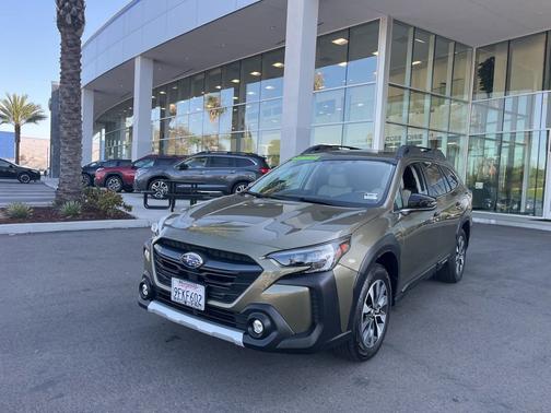 Autumn Green Metallic 2023 Subaru Outback Limited