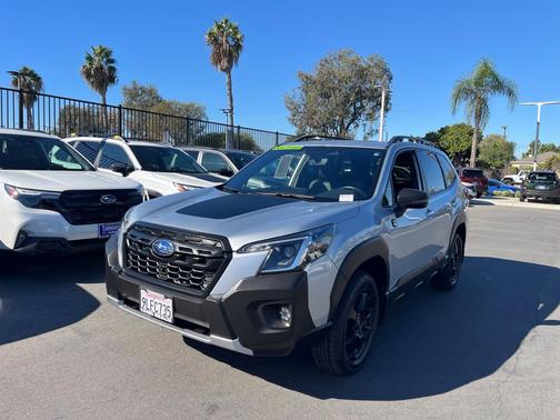 Ice Silver Metallic 2024 Subaru Forester Wilderness