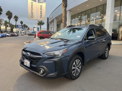 2025 Subaru Outback Premium