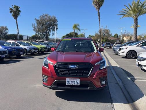 2023 Subaru Forester Premium