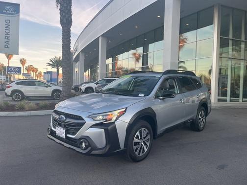 2025 Subaru Outback Premium