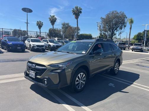 2024 Subaru Outback Premium