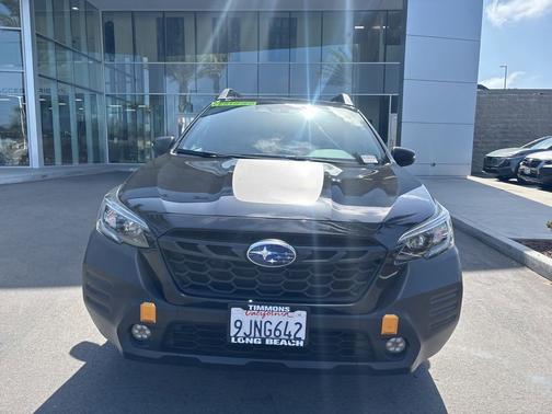 Crystal Black Silica 2023 Subaru Outback Wilderness