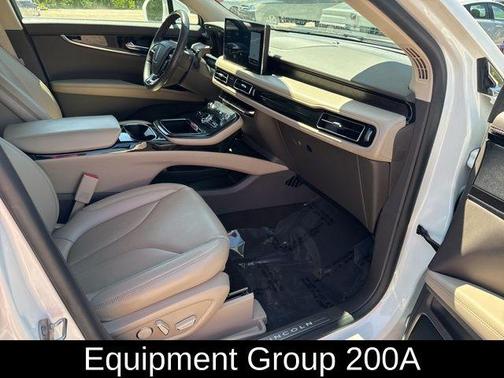 Pristine White 2021 Lincoln Nautilus Reserve