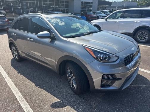 2022 Kia Niro LXS
