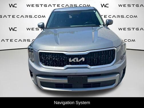 Everlasting Silver 2023 Kia Telluride LX