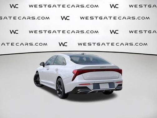 Snow White Pearl 2026 Kia K5 GT-Line