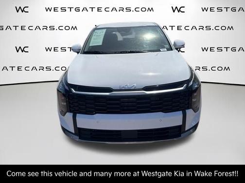 White Pearl 2026 Kia Sportage EX