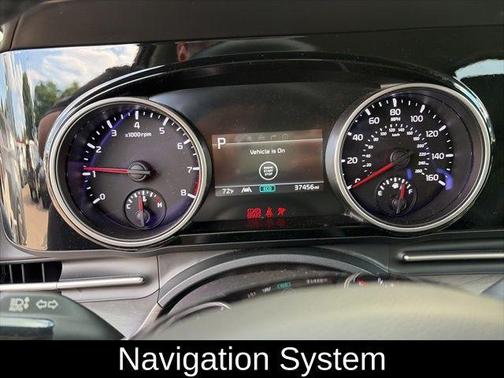 Aurora Black Pearl 2024 Kia Carnival EX
