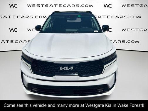 Glacial White Pearl 2023 Kia Sorento SX