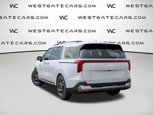 Snow White Pearl 2026 Kia Carnival