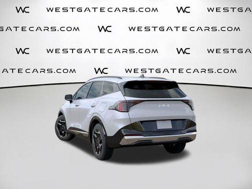Glacial White Pearl 2026 Kia Sportage SX
