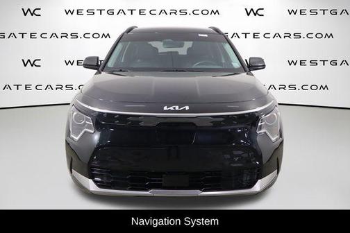 Aurora Black Pearl 2025 Kia Niro EV Wind