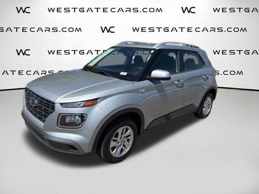 Stellar Silver 2020 Hyundai VENUE SEL