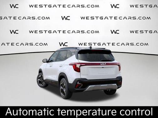 Clear White / Black Roof 2026 Kia Seltos S