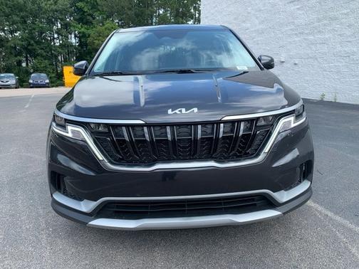 2024 Kia Carnival LX Seat Package