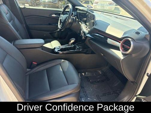 Summit White 2024 Chevrolet Trax 2RS