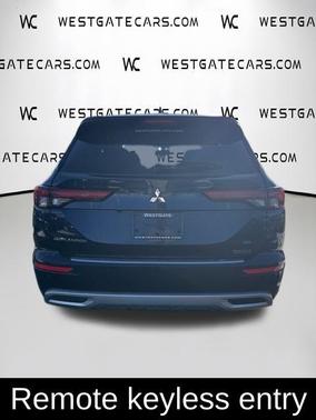 Cosmic Blue Metallic 2024 Mitsubishi Outlander SE