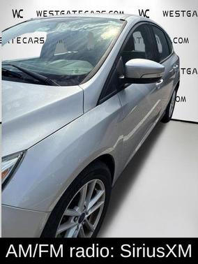 Ingot Silver 2017 Ford Focus SE