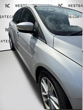 Ingot Silver 2017 Ford Focus SE