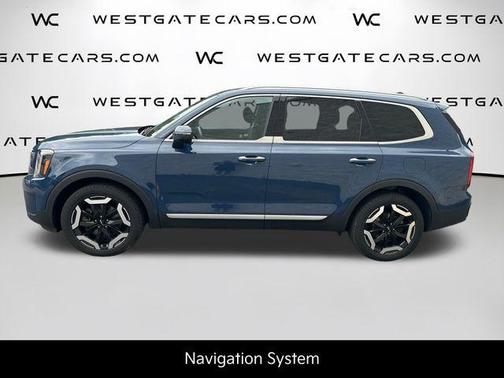 Midnight Black 2023 Kia Telluride S