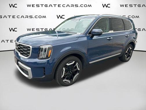 Midnight Black 2023 Kia Telluride S
