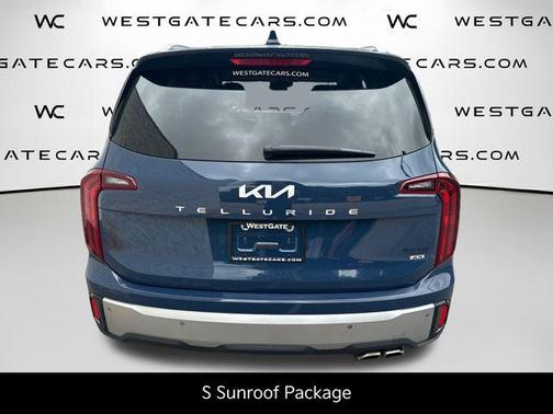 Midnight Black 2023 Kia Telluride S