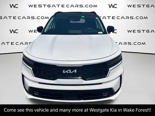 White Pearl 2023 Kia Sorento SX