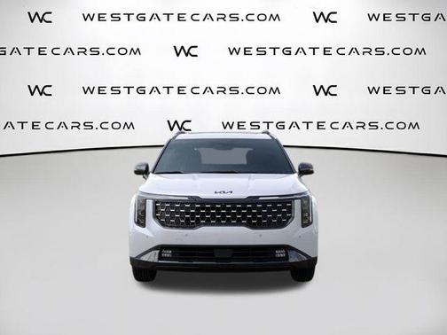 Snow White Pearl 2026 Kia Carnival Hybrid