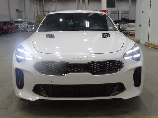 2022 Kia Stinger GT-Line