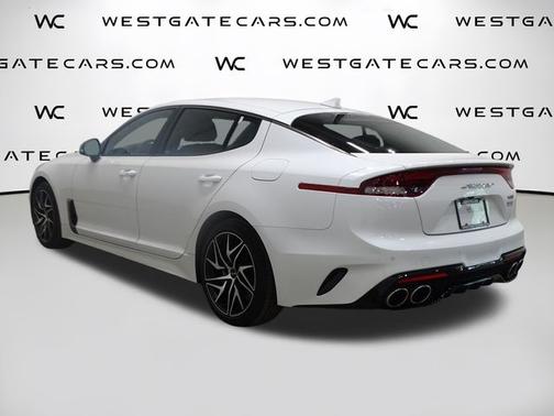 2022 Kia Stinger GT-Line