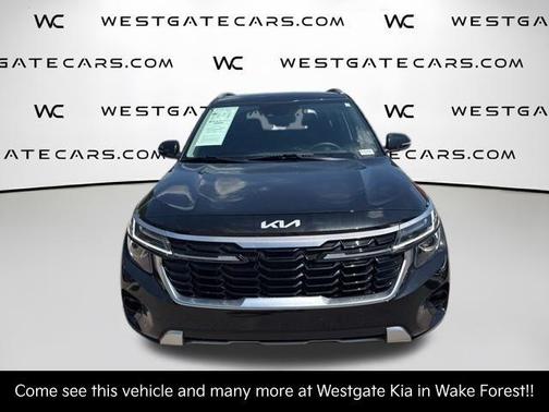 Fusion Orange 2024 Kia Seltos S