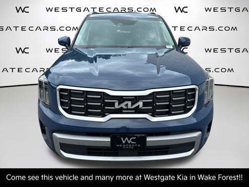 Midnight 2023 Kia Telluride S