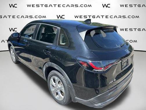 Crystal Black Pearl 2024 Honda HR-V LX