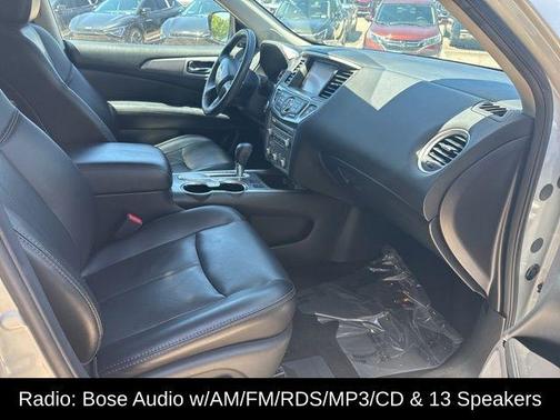Brilliant Silver Metallic 2017 Nissan Pathfinder SL