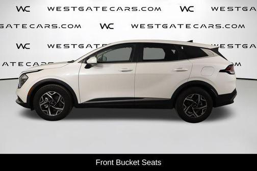 Snow White Pearl 2023 Kia Sportage LX
