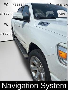 Bright White Clearcoat 2019 RAM 1500 Big Horn