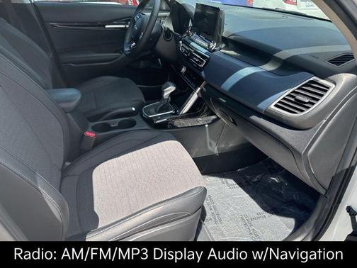 Snow White Pearl 2023 Kia Seltos S