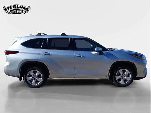 2021 Toyota Highlander LE