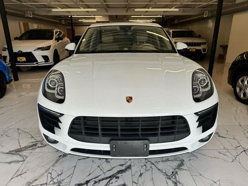 2017 Porsche Macan AWD