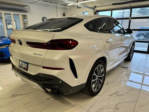 2022 BMW X6 xDrive40i