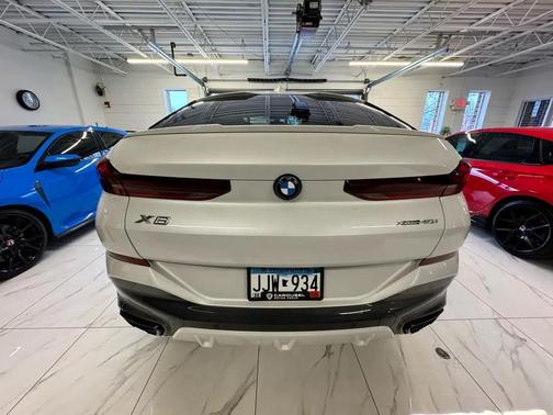 2022 BMW X6 xDrive40i