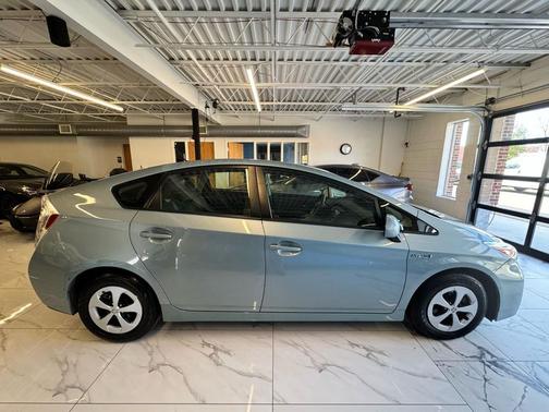 2014 Toyota Prius Three