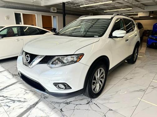 Pearl White 2015 Nissan Rogue SL
