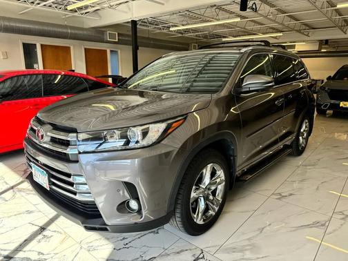 Predawn Gray Mica 2019 Toyota Highlander Limited Platinum